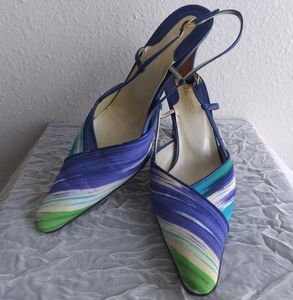 J. RENEE' Leather sole dress heels